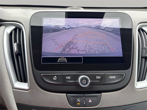Used 2022 Chevrolet Malibu LS w/ Driver Confidence Package II image 12