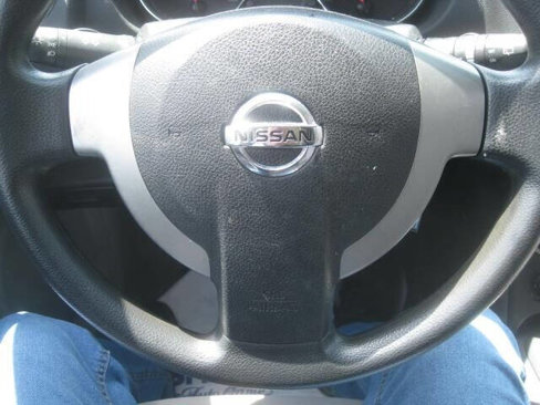 Used 2014 Nissan Rogue S image 16