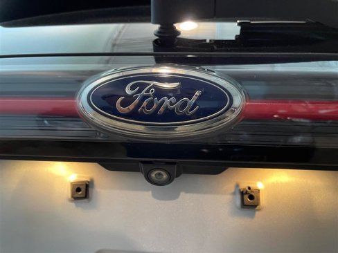 Used 2015 Ford Edge SEL w/ Equipment Group 201A image 32