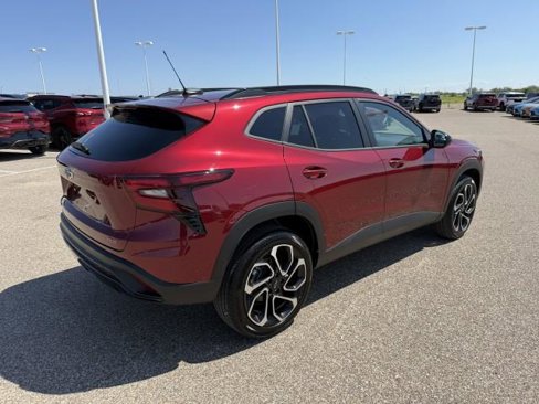 New 2025 Chevrolet Trax RS image 8