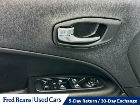 Certified 2020 Jeep Compass Latitude image 19