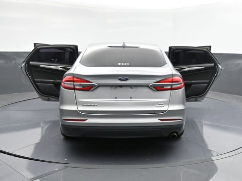 Used 2020 Ford Fusion SE image 39