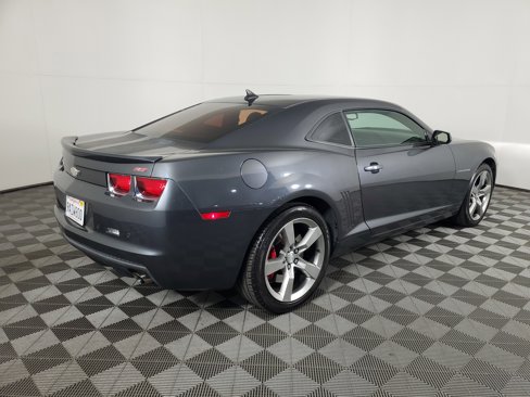 Used 2010 Chevrolet Camaro LT w/ RS Package image 4