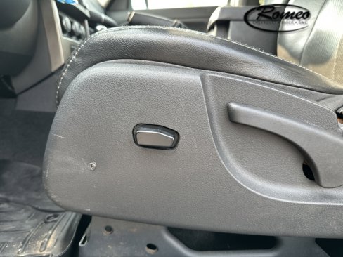 Used 2012 Jeep Liberty Sport image 21