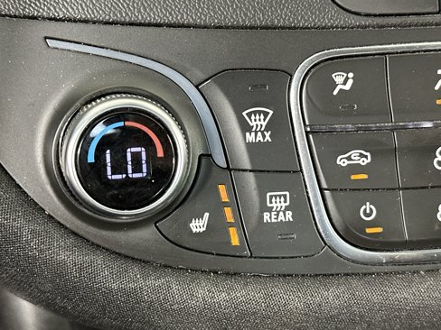 Used 2023 Chevrolet Malibu LT image 23