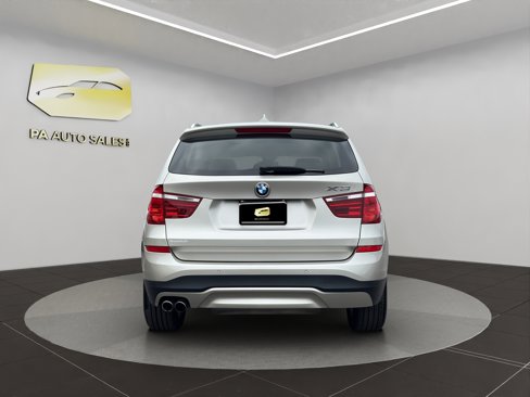 Used 2017 BMW X3 xDrive28i image 6