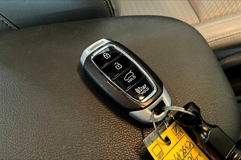 Used 2021 Hyundai Kona Ultimate w/ Cargo Package image 14