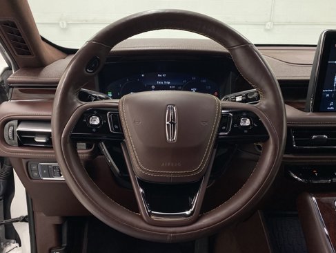 Used 2023 Lincoln Aviator Black Label Grand Touring w/ Class IV Trailer Tow Package image 28