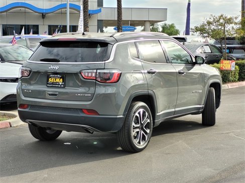 Used 2023 Jeep Compass Limited image 5