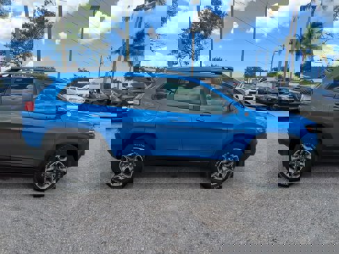 Used 2020 Jeep Cherokee Trailhawk w/ Cold Weather Group image 4
