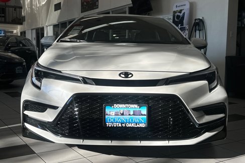 New 2026 Toyota Corolla SE image 3