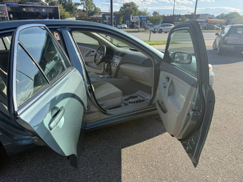 Used 2010 Toyota Camry LE image 20