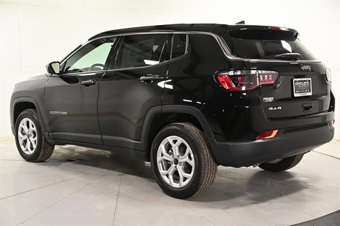 New 2025 Jeep Compass Sport image 8