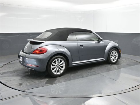 Used 2017 Volkswagen Beetle 1.8T Classic image 15