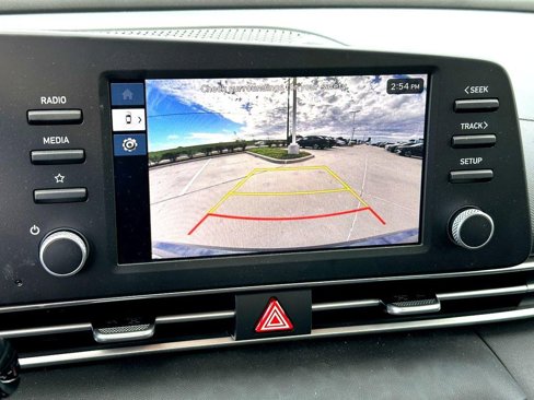 Used 2024 Hyundai Elantra SE image 15