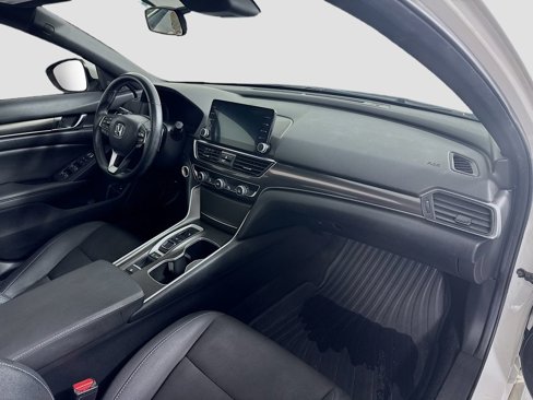 Used 2019 Honda Accord Sport image 32