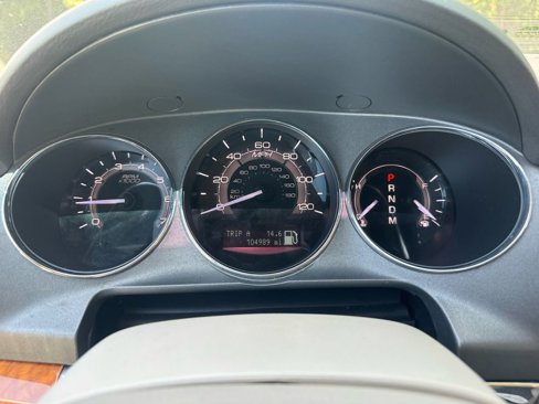 Used 2010 Lincoln MKZ image 29
