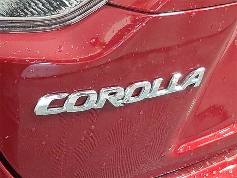 Used 2022 Toyota Corolla LE image 28