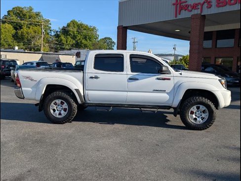 Used 2011 Toyota Tacoma PreRunner image 4