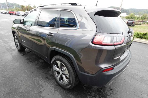 Used 2020 Jeep Cherokee Limited image 5