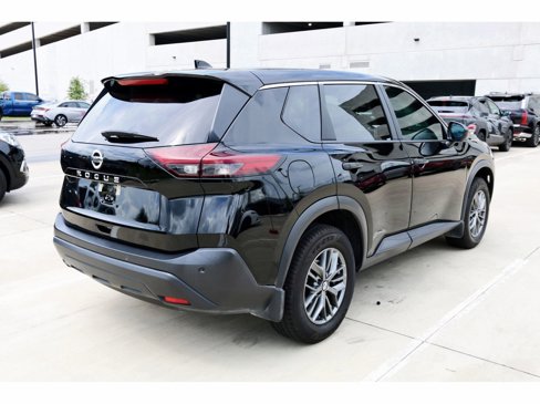 Used 2021 Nissan Rogue S image 8