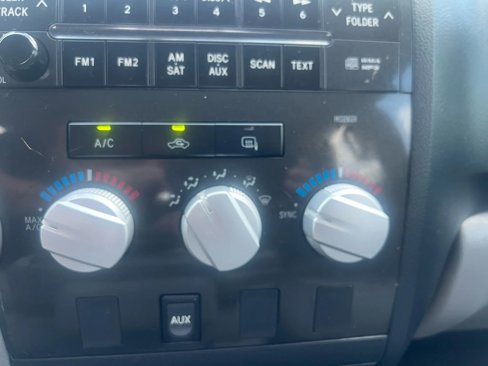Used 2012 Toyota Tundra 4x4 Double Cab image 16
