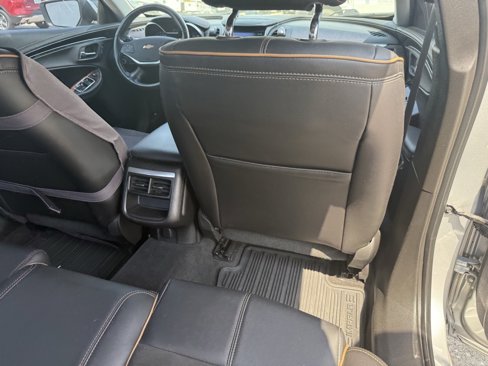 Used 2015 Chevrolet Impala LT w/ Convenience Package image 16