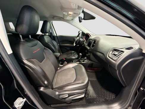 Used 2020 Jeep Compass Trailhawk image 25