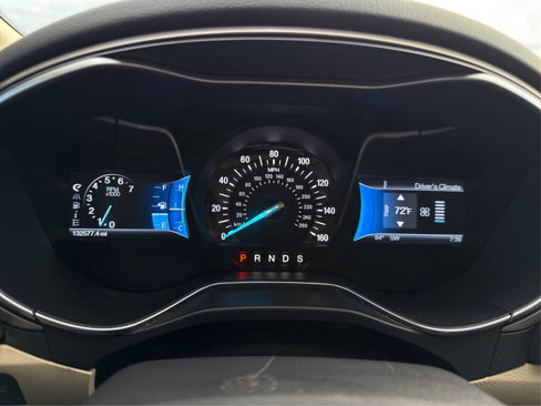 Used 2014 Ford Fusion SE w/ Equipment Group 202A image 18