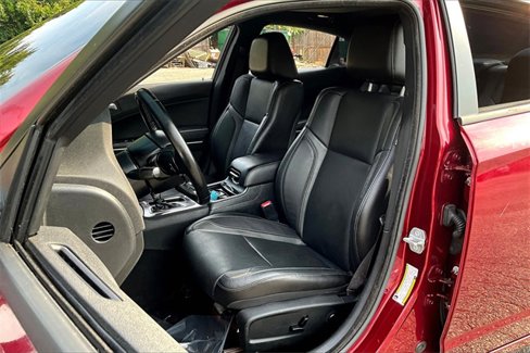 Used 2020 Dodge Charger SXT w/ Leather Interior Group image 20