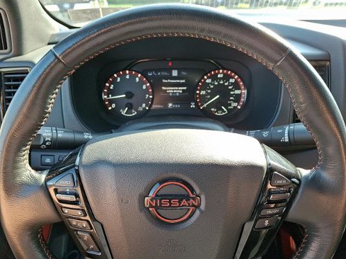 Used 2023 Nissan Frontier PRO-4X w/ Pro Convenience Package image 19