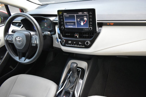 Used 2021 Toyota Corolla LE image 26