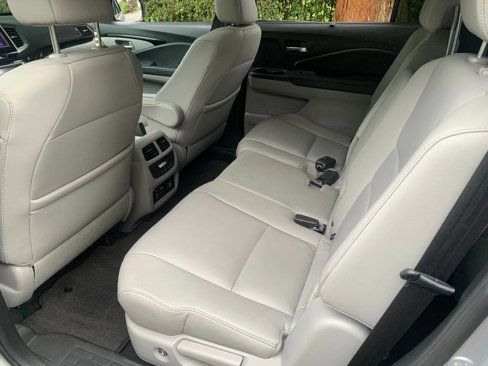 Used 2016 Honda Pilot Touring image 18