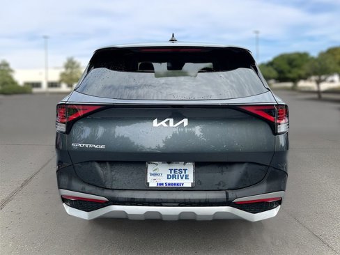 Certified 2024 Kia Sportage LX image 4