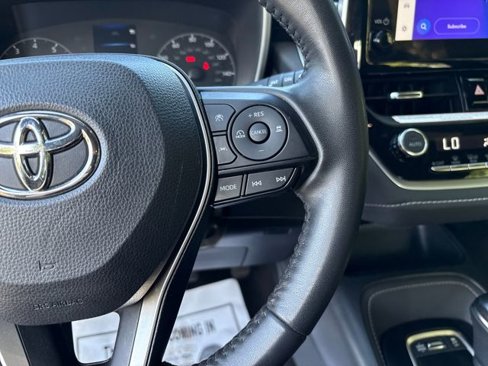 Used 2023 Toyota Corolla SE image 44