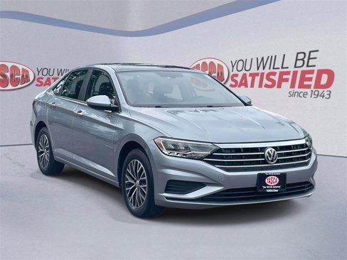 Used 2021 Volkswagen Jetta SE w/ SE Cold Weather Package image 1