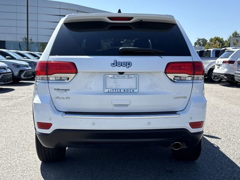 Used 2018 Jeep Grand Cherokee Limited image 4