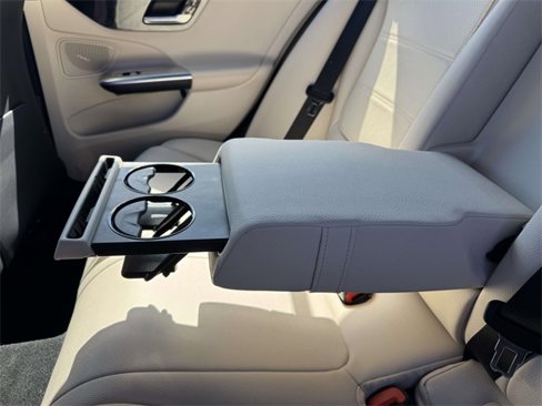 Certified 2022 Mercedes-Benz C 300 4MATIC Sedan image 32