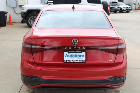 New 2025 Volkswagen Jetta SE image 5