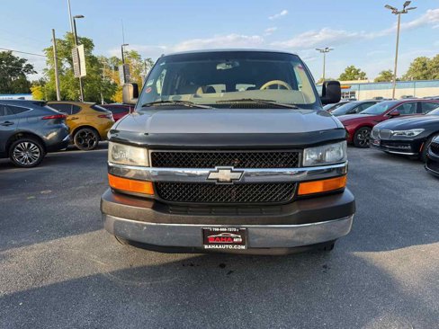 Used 2003 Chevrolet Express 1500 AWD w/ Preferred Equipment Group 4 image 2