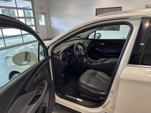 Used 2019 Buick Envision Essence image 22
