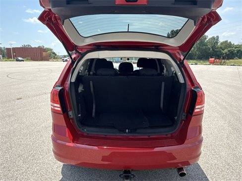 Used 2018 Dodge Journey SE image 29