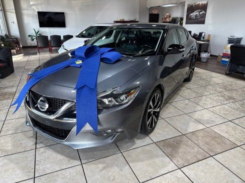 Used 2018 Nissan Maxima 3.5 SV image 2