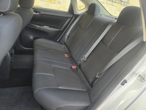 Used 2016 Nissan Sentra S image 7