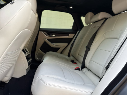 New 2026 Jaguar F-PACE R-Dynamic S image 18