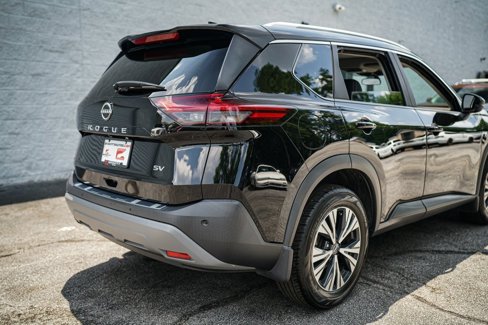 Used 2023 Nissan Rogue SV image 14