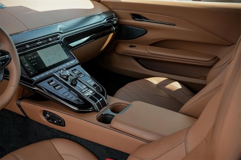 New 2025 Aston Martin V8 Vantage Coupe image 16