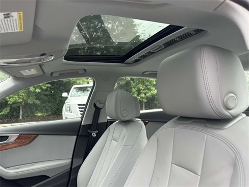 Used 2022 Audi A4 2.0T Premium Plus image 21