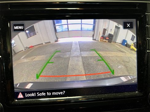 Used 2017 Volkswagen Jetta SE image 30