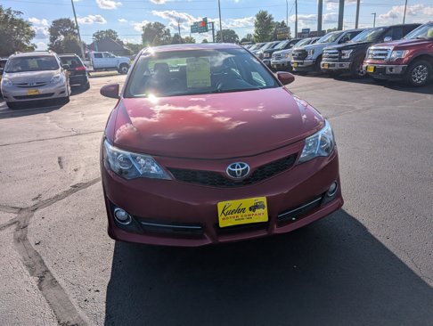 Used 2012 Toyota Camry SE image 3